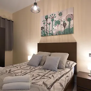 apartamentos-tejares-de-triana-16b.es-andalucia.com/
