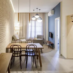 apartamentos-terra-triana.es-andalucia.com/